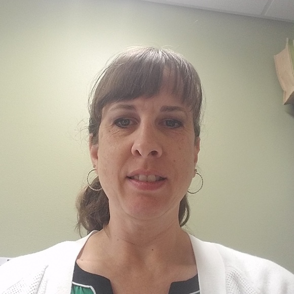 Meet your Posher, Darlene - Picture 1 of 1